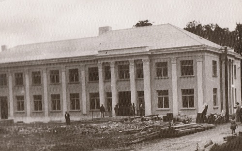 Viesnīcas „Tērvete” celtniecības darbi 1940. gada vasarā.
